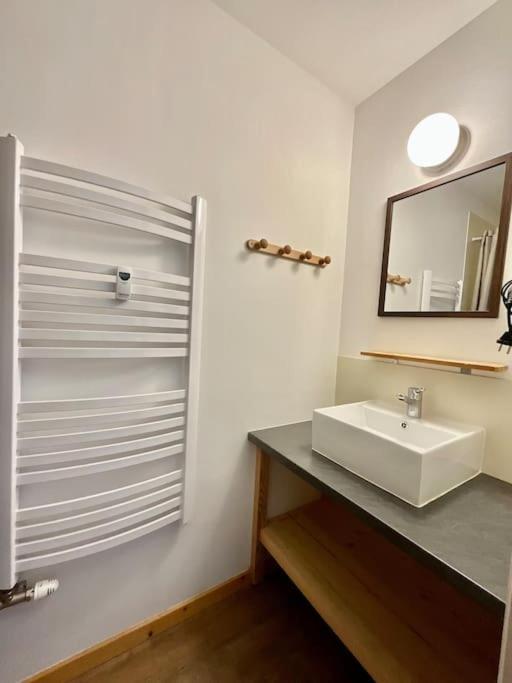 Le Petit Loup, Appartement Neuf Avec Jardin Gerbépal Екстериор снимка